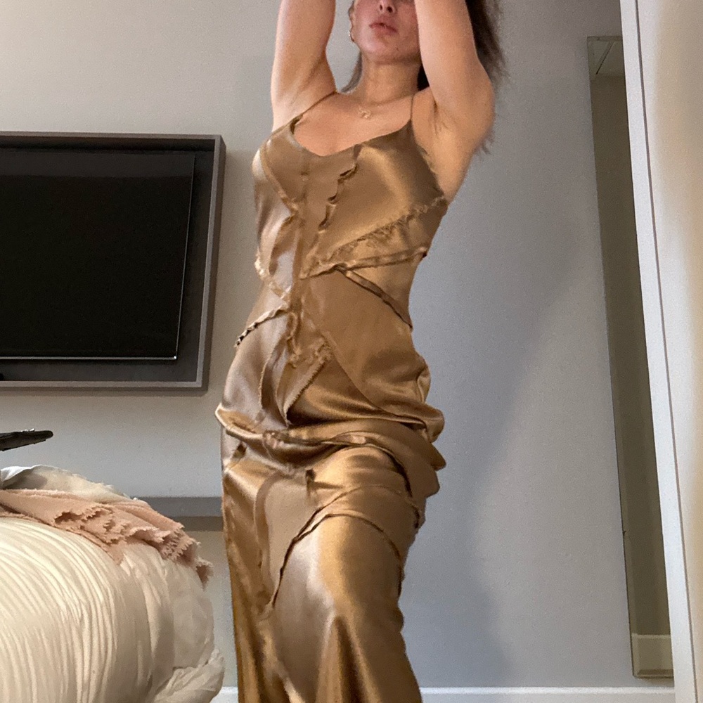 KES SOLD OUT//100% SILK—ELONGATED DRESS WITH SLIT - WALNUT NWT